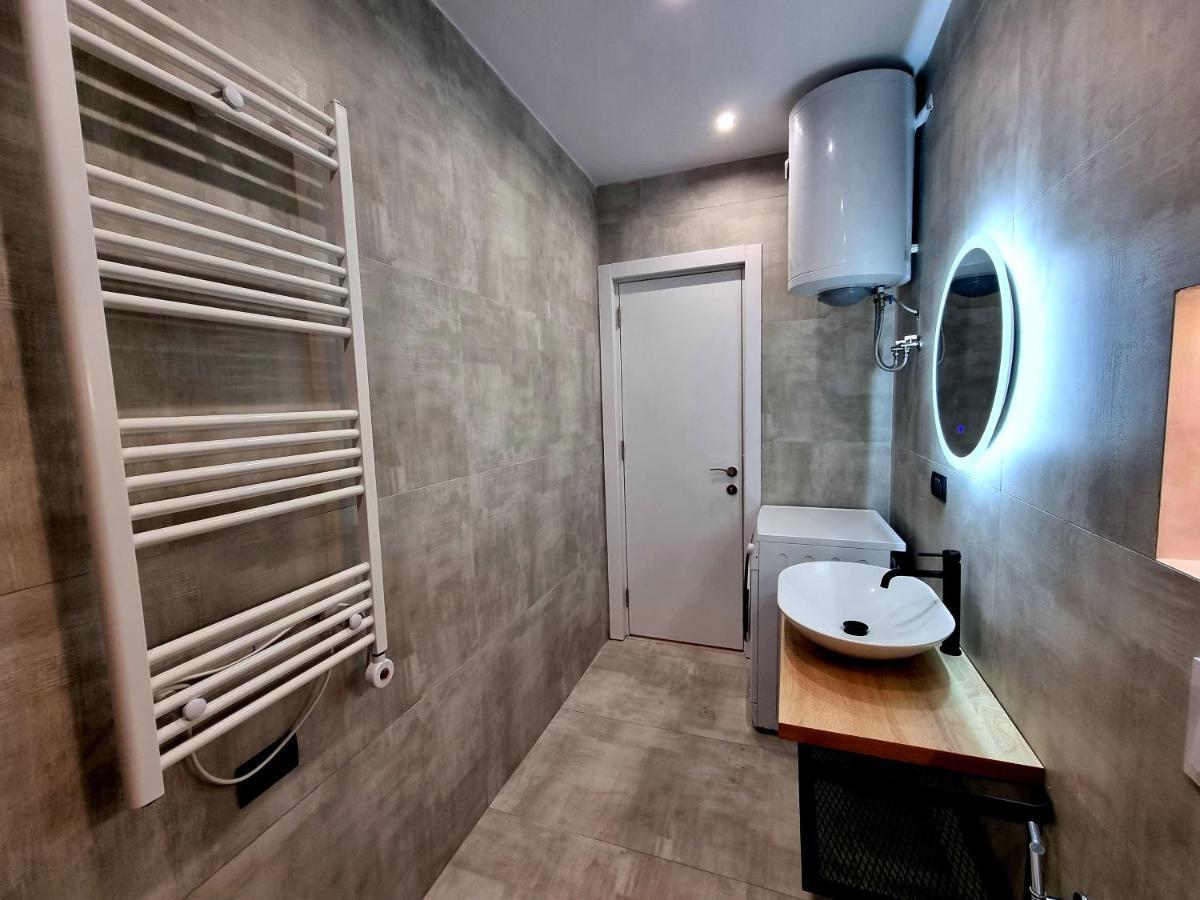 Holiday Apartment Near The Sea Durrës 外观 照片